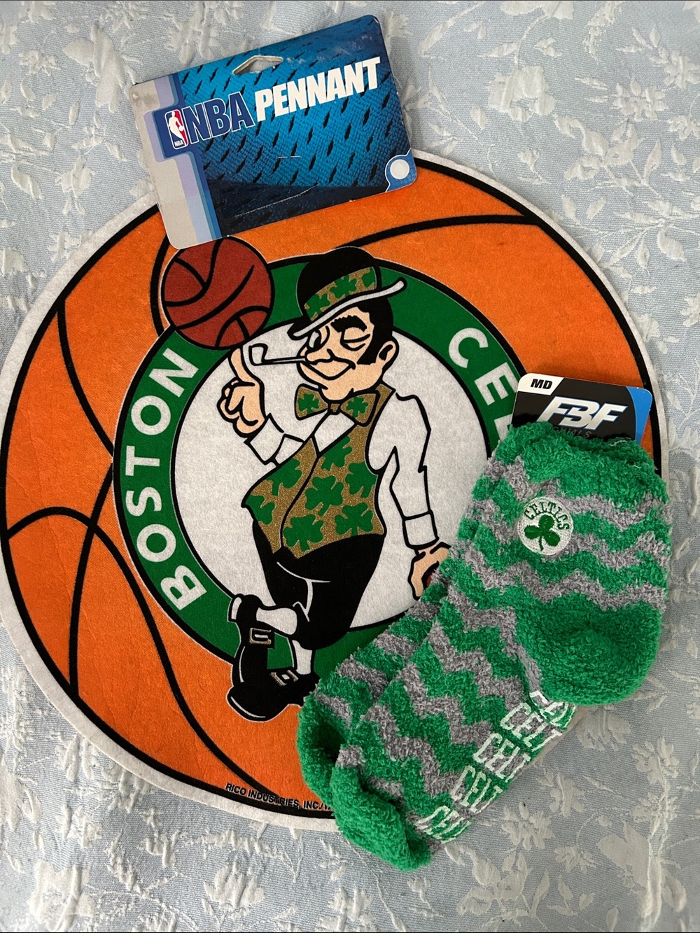Boston Celtics Slipper Socks & Pennant NBA Licensed